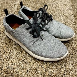 TOMS Womens tennis shoes